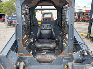 Cargadora Compacta 314G 2017 con Cabina Cerrada, Máquina de Construcción de Alto Rendimiento - Product Image 4