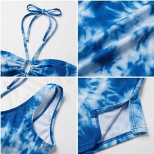 Ensemble 2 pièces tie-dye bleu pour femme, haut croisé à bretelles avec jupe, tankini extensible, vêtements de plage - Product Image 6