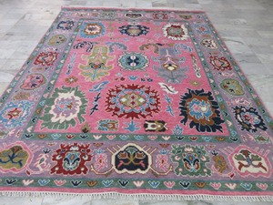 Tapis persan en laine noué à la main, rectangulaire, motif médaillon, bleu, rose, crème, décoration de salon - Product Image 5