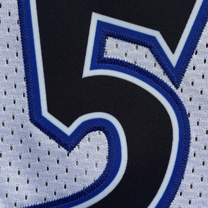 Camiseta de baloncesto premium de malla con números de doble costura, uniforme de baloncesto profesional, nombre y número del equipo personalizados RTS - Product Image 4