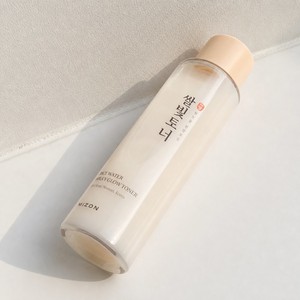 Produits de beauté coréens Mizon Ssalbit Toner 150ml, soins de la peau coréens, produits de beauté. - Product Image 4