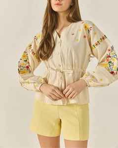 Blusa Vintage para Mujer, Sin Tejido, Bordada con Flores, Manga Larga, Botones al Frente, Cintura con Cordón Ajustable, Top ODM - Product Image 5