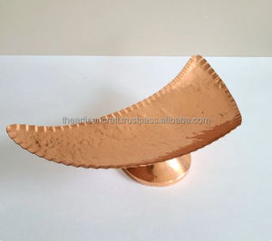 Plateau de service en cuivre fabriqué à la main, vaisselle décorative élégante et durable polie ou martelée par Artisan Craft - Product Image 2