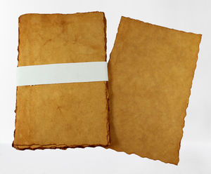 Papiers vintage de qualité supérieure en coton, 10 feuilles de papier à lettres A4 + 5 enveloppes, emballées en ensemble dans une dossier - Product Image 4