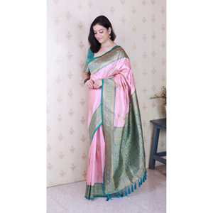 ผ้าไหมสีชมพูอ่อน บาเนราสี ปักลายยูงทอง น้ำหนัก 650 กรัม ผ้าทอคุณภาพสูง เสื้อผ้าอินเดียและปากีสถาน - Product Image 2