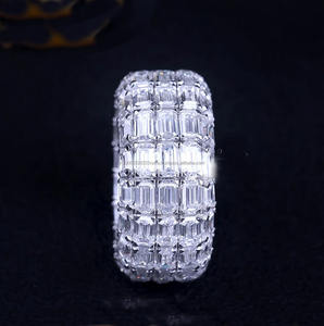 Anillo de Eternidad con Esmeralda Helada para Hombre y Mujer, Zafiro Azul Corte Radiante, Plata de Ley 925 con Baño de Rodio, Anillos de Compromiso y Boda - Product Image 3