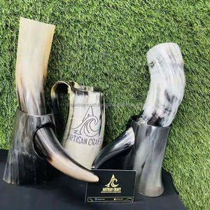 Support artisanal pour corne à boire en bois et métal pour cornes nordiques vikings idéal pour les cadeaux d'affichage et la décoration médiévale - Product Image 1