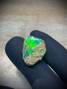 ÓPalo Etíope Verde Natural de Alta Calidad, Gema Suelta en Bruto para la Fabricación de Joyas - Product Image 2
