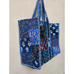 Bolso Tote de Algodón Hecho a Mano en India, Estilo Vintage de Verano, con Dos Asas, Único, Sostenible e Impermeable, de Rajasthan - Product Image 4