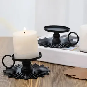 Portavelas de metal de alta calidad personalizado hecho a mano en varios tamaños con acabado antiguo de moda para bodas y decoración de Pascua - Product Image 3