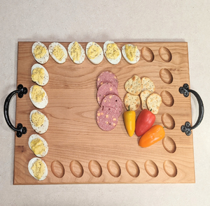 Plateau rond en bois pour œufs, avec 18 emplacements pour œufs farcis, plateau de service avec poignées en cuir pour la présentation des aliments lors de fêtes - Product Image 6