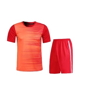 Uniforme de Fútbol Personalizado al por Mayor para Hombre con Nombre y Logotipo del Equipo Personalizados, 100% Poliéster Transpirable de Manga Corta - Product Image 3
