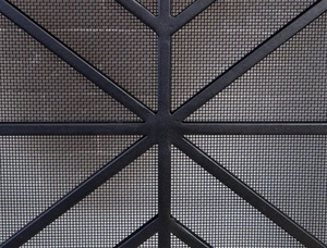 Protector de Chimenea Metálico Geométrico Sunburst con Malla Fina y Marco de Acero Resistente, Protector de Hogar Independiente - Product Image 2