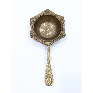 <b>Engraved</b> Gold Metal Tea Strainer With Floral Handle Durable Colander For Loose Leaf Brewing Kitchen <b>Tool</b> - Product Image 3