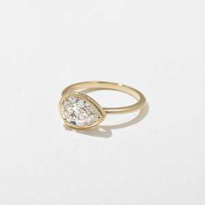 Anillo de Compromiso con Diamante Cultivado en Laboratorio East West Pear, Oro Sólido de 14K/18K Personalizado, Anillo de Boda Moderno, Venta al Por Mayor, Certificado IGI - Product Image 5