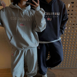 Sweat-shirts surdimensionnés personnalisés de haute qualité 100 % coton peigné, style streetwear, impression EMB, coupe ample, avec poches, pour couples - Product Image 1