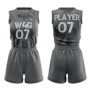 Ensemble d'uniformes de basketball pour femmes en gros – Maillot et short personnalisés par sublimation, respirants et anti-humidité, pour une performance sportive optimale - Product Image 4