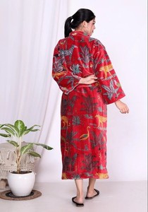 ชุดกิโมโนกำมะหยี่ลายเสือทำมือ แจ็คเก็ตเจ้าสาวคอวี ปิดด้วยเชือกผูก ระบายอากาศได้ดี ซักเครื่องได้ - Product Image 3