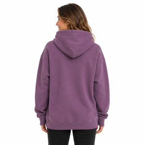 Sudadera con Capucha Morada para Mujer con Estampado de Gato de Halloween, Diseño de Sombrero de Bruja y Luna de Calabaza, Ajuste Regular, Algodón, Proveedor de Logotipos Personalizados - Product Image 2