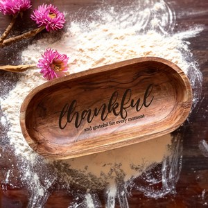 Cuenco de servir ovalado de madera de acacia grabado y protegido, hecho a mano, para frutas, pan y aperitivos, estilo rústico, decoración cristiana para el hogar, regalo. - Product Image 6