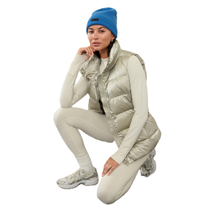 Gilet matelassé léger en polyester tricoté respirant pour femme, sans manches, décontracté, pour l'hiver et les voyages, avec logo frontal - Product Image 3