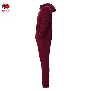 Chándal de diseño personalizado Ryan Pro Gear para hombre, tela cómoda y transpirable con logotipo personalizado, antiarrugas - Product Image 2