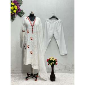 Ensembles pour femmes de créateur, magnifique haut, pantalon et dupatta avec broderie - Product Image 1