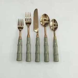 Stainless Steel & Resin Silver Plated Mirror Polish Eco-Friendly Long Handle Wedding Cutlery Set - Product Image 5