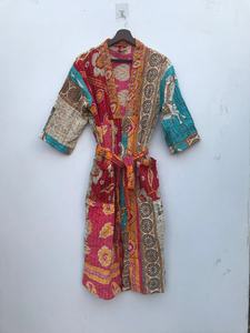 Recién llegado, chaqueta Kantha de algodón hecha a mano, chaqueta acolchada, Kimono largo clásico con cinturón y chaqueta de cuello grande para mujer - Product Image 2