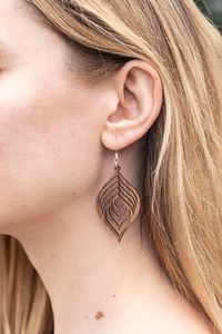 Pendientes de aro gruesos de madera natural, con cierre de barra de cuerno, tallados a mano, para perforación de oreja, estilo tribal punk, accesorios de joyería - Product Image 3