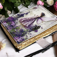 Livre de Sorcellerie Classique Fait Main en Cuir avec Motifs de Fleurs de Lavande, Grimoire des Ombres avec Serrure, Journal de Lecture Magique Wiccan Pagan