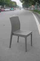 Assise de guérison perforée en cendres organiques |   Chaise de bureau moderne pivotante empilable avec accoudoirs fixes en polypropylène résistant aux intempéries, luxe