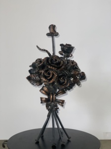 Sculpture en fer forgé Khang Hung Phat, design ajouré, élégante, accessoires décoratifs pour clôture, revêtement spécial pour la maison ou le jardin - Product Image 3