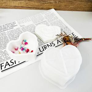 Molde de Silicona de Resina de Yeso Brillante para Caja de Almacenamiento de Joyas con Diseño de Rosa de Amor - Product Image 1