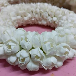 พวงมาลัยดอกมะลิทำด้วยมือทำจากเรซิ่นแบบดั้งเดิมของไทยพวงมาลัยดอกไม้สำหรับงานแต่งงานวันคริสต์มาสงานฝีมือตกแต่งดอกไม้ - Product Image 1