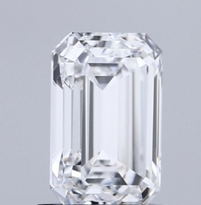 Diamant de laboratoire CVD taille émeraude 2,52 carats E VS1, certifié IGI, excellente qualité de polissage, symmétrie, incolore, pierre libre pour bijoux - Product Image 5