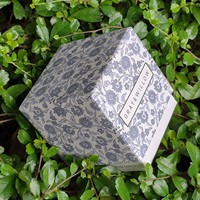 Boîte cadeau rigide en carton avec couvercle et base, emballage personnalisé avec logo