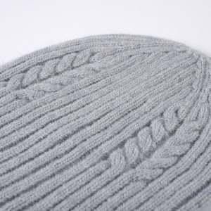 Gorro de lana sin borde con orejeras para mujer, estilo sencillo, para otoño e invierno, para exteriores, cálido y tejido. - Product Image 2