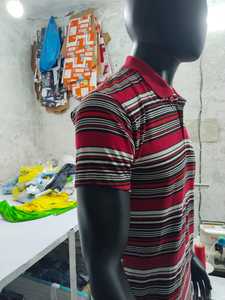 เสื้อโปโลลายทางแบบเรียบง่ายเสื้อสตรีทแวร์และสถานที่สาธารณะของผู้ชายเสื้อโปโลผ้าฝ้ายระบายอากาศ100% ตรงจากโรงงาน - Product Image 3