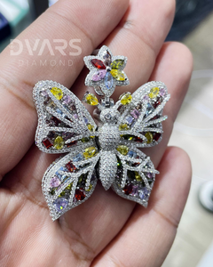 Pendentif Papillon Femme en Argent Sterling 925 Plaqué Or 18K, Bijou de Luxe Hip Hop, Inspiré des Créateurs de Mode, Moissanite Vérifiée - Product Image 4