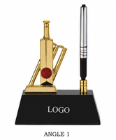Trophée de cricket portable plaqué or avec porte-stylo, gravure et moulage pour activités promotionnelles