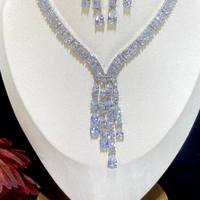 Parure de bijoux de luxe avec boucles d'oreilles pendantes et collier à pampilles en zircon cubique rouge, blanc et vert pour femme, accessoires de mariage et de cérémonie