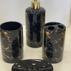 Juego de Accesorios de Baño de Resina de Estilo Europeo de 4 Piezas que Mejora la Decoración del Baño con Dispensador de Jabón, Portacepillos de Dientes y Porta Cepillos de Dientes - Product Image 1