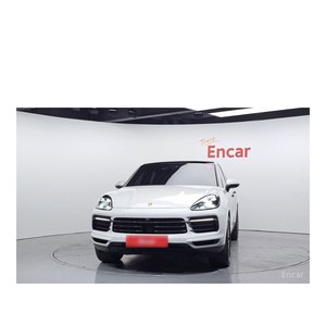 Porsche Cayenne 3.0 Coupé 2024, 39 458 km, Boîte Automatique, Sièges en Cuir, Volant à Gauche avec Caméra Arrière - Product Image 3