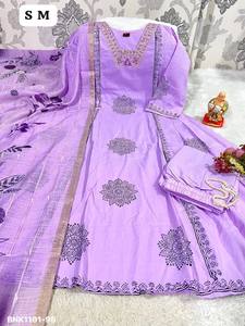 Nueva Variedad de Ropa Informal de Algodón con Estampado y Cuello Redondo con Detalle Hecho a Mano, Kurti-Plazzo y Dupatta, Proveedor de Surat - Product Image 4