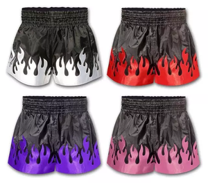 Shorts de Muay Thai personnalisés avec logo frontal, vente en gros, boxe, haute qualité, satin durable, hommes, femmes, MMA, nylon 360g, fabricant - Product Image 4