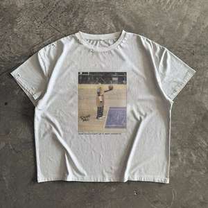 เสื้อยืดสตรีทแวร์พิมพ์ลายตามสั่ง ผ้าหนา 200 กรัม 100% ผ้าฝ้าย ทรงโอเวอร์ไซส์ ทรงบ็อกซี่ พิมพ์ลายด้วยเทคนิค DTG ล้างสีแบบกรด เสื้อยืดลายการ์ตูน - Product Image 6