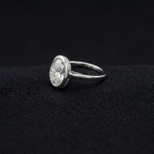 Anillo Solitario de Diamante Ovalado de Lujo de 3.5ct, Oro Blanco de 10k, Certificado IGI, Anillo de Compromiso y Boda Minimalista de Alta Quilates - Product Image 2