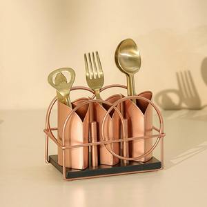 Support élégant pour couverts en métal rose doré avec compartiments pour table à manger, comptoir de cuisine, café, restaurant, organisateur de table - Product Image 2