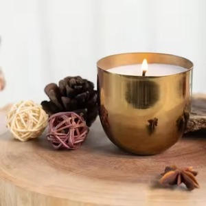 Porte-bougie en métal artistique moderne pour une utilisation festive en intérieur et en extérieur, décoration de la maison - Product Image 1